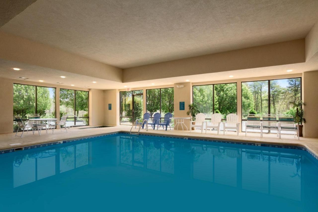Baymont By Wyndham קרוסוויל מראה חיצוני תמונה